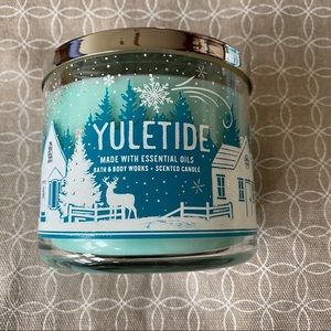 Bath & Body Works Yuletide Candle